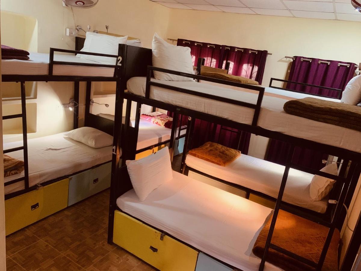 Vagabond Stay Hostel Bénarès Extérieur photo