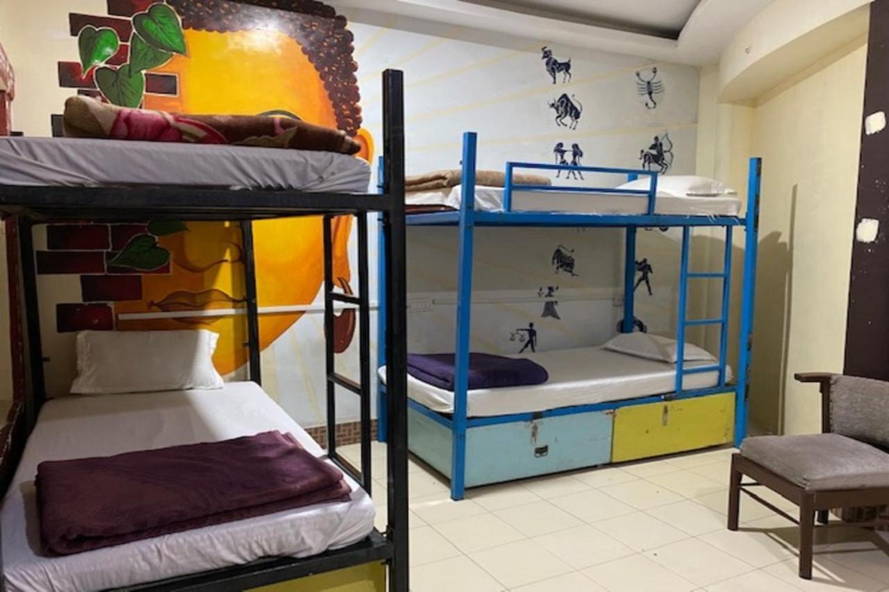 Vagabond Stay Hostel Bénarès Extérieur photo