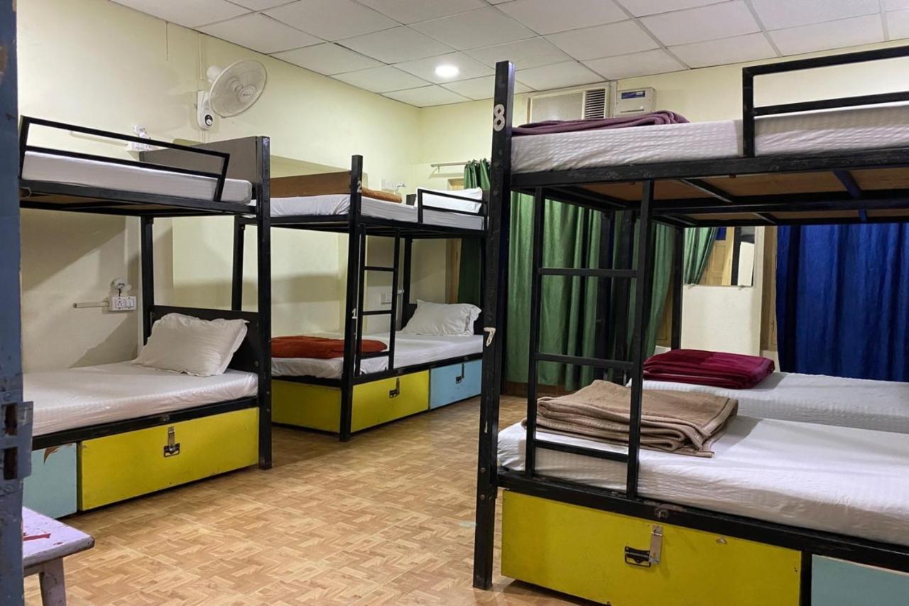 Vagabond Stay Hostel Bénarès Extérieur photo