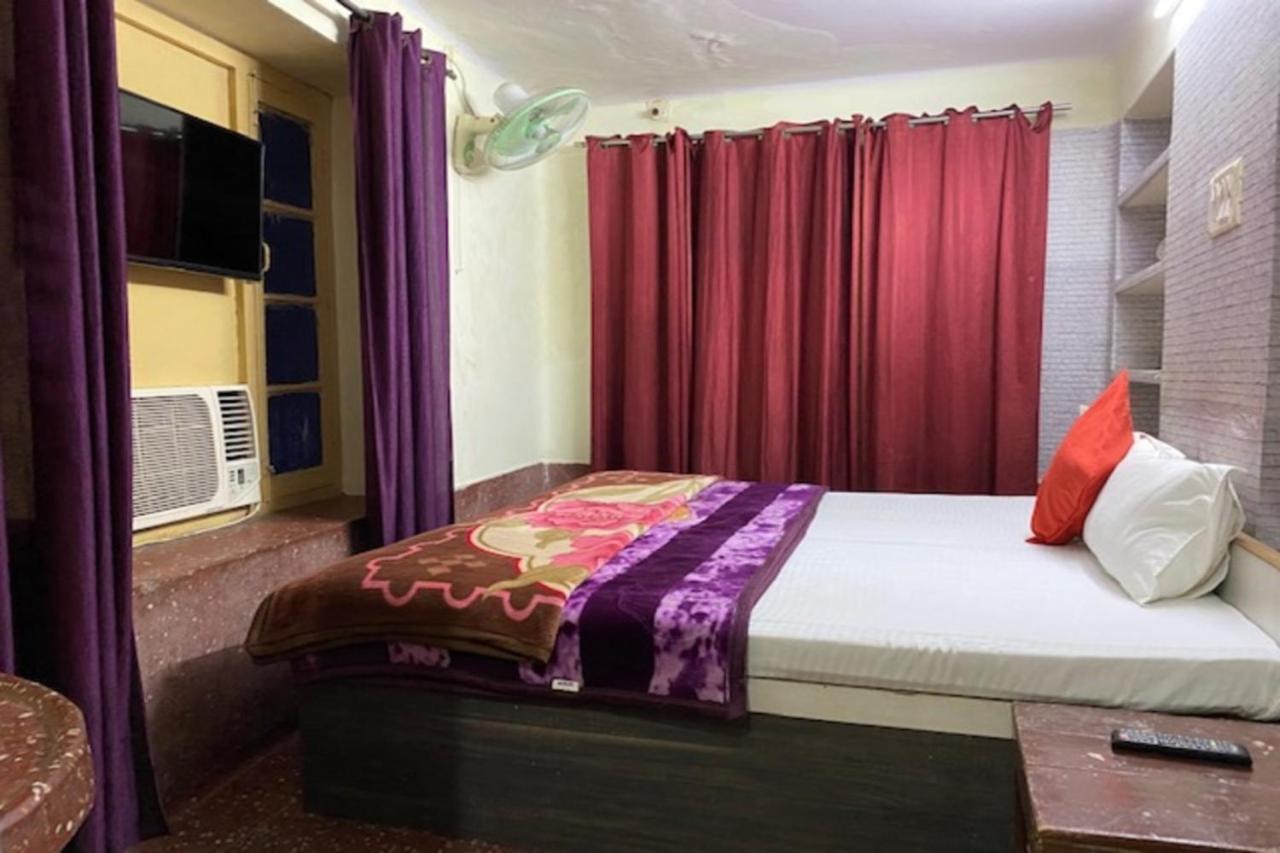 Vagabond Stay Hostel Bénarès Extérieur photo