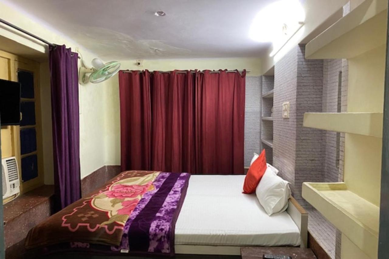 Vagabond Stay Hostel Bénarès Extérieur photo