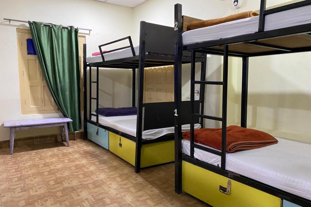 Vagabond Stay Hostel Bénarès Extérieur photo